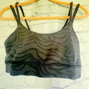 Alo Work it Out Zebra Yoga bra - Size Small